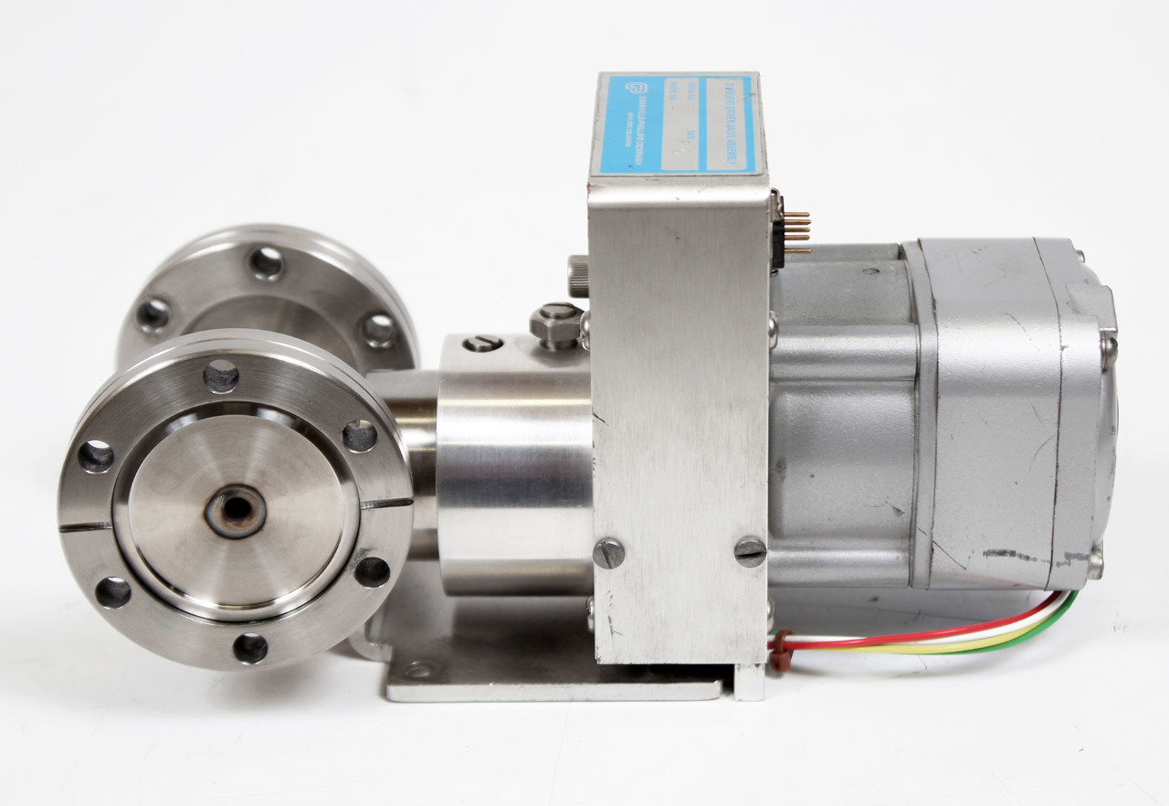 MDC UHV Vacuum Servo Hydraulic Pressure Flow Control Valve w/ 2.75