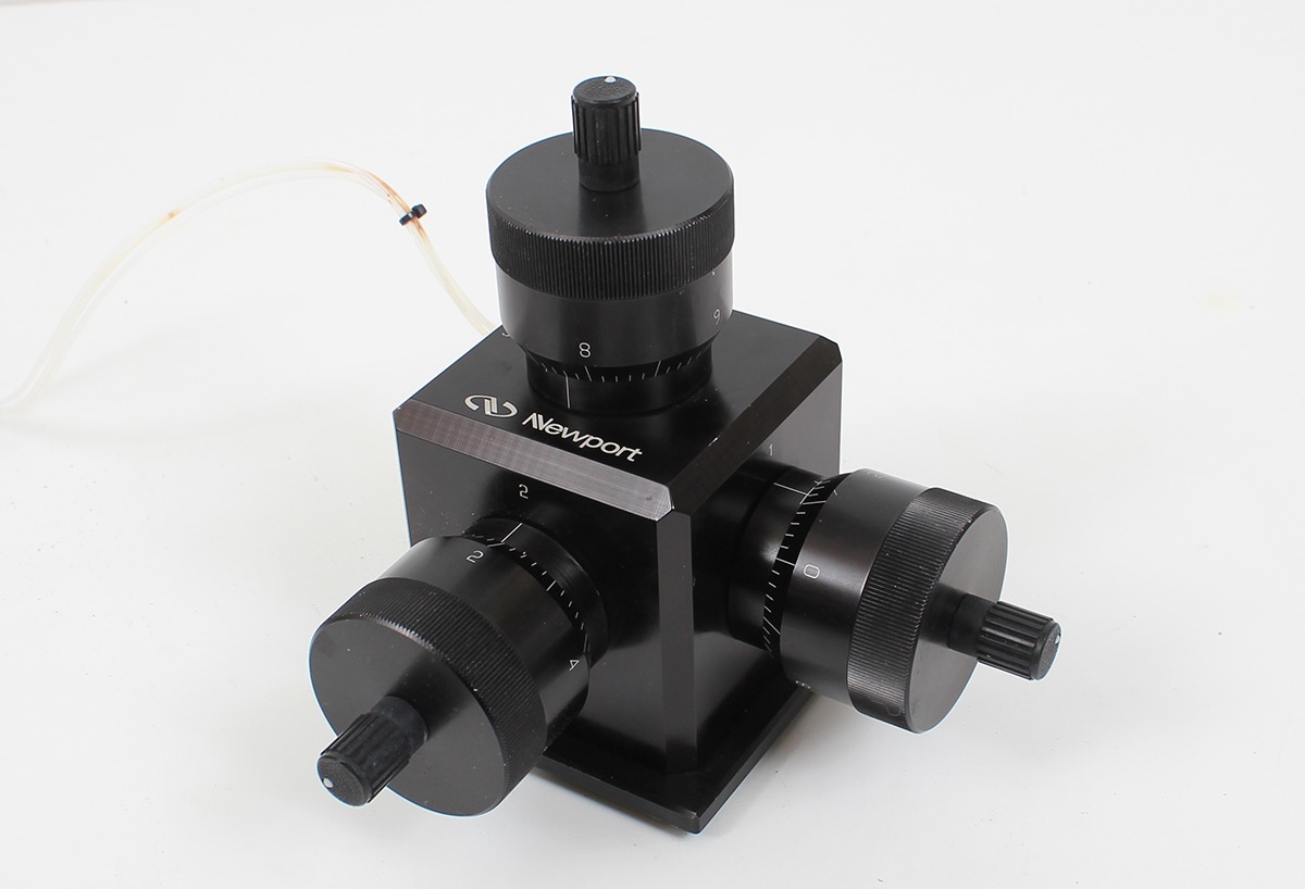 Newport Siskiyou MX530 3Axis Hydraulic Micromanipulator SocoTek LLC