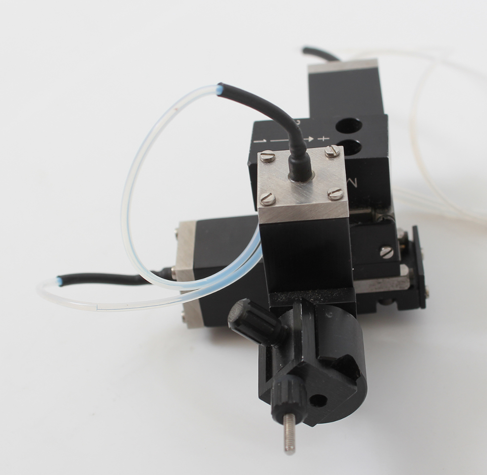 Newport Siskiyou MX530 3Axis Hydraulic Micromanipulator SocoTek LLC