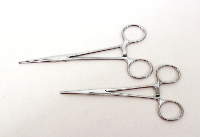 -Lot of 2- Signet Straight Stainless Steel Locking Forceps 6.5" and 5.75"