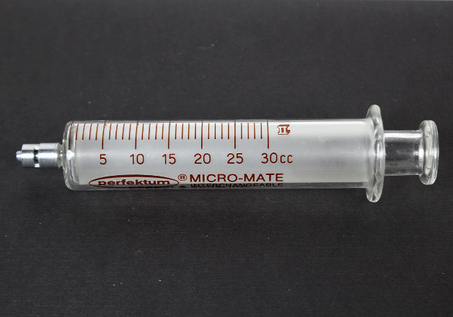Popper Perfektum 30cc Micro-Mate Glass Interchangeable Syringe w/ Luer Lock Tip