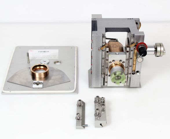 Leica Motorized Microtome Module for CM1900 Cryostat w/ Front Plate + Warranty