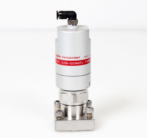 Fujikin Pneumatic Diaphragm Valve O.P 0.39~0.59MPa N.C 316L-P, 059577 -Warranty-