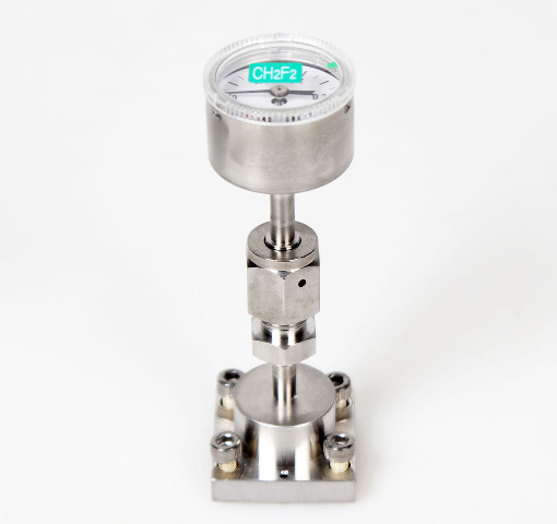 Fujikin GW UHP Gas Compound Pressure Gauge -0.1 to 0.4 MPa, 316L-P -Warranty-
