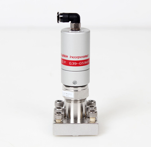 Fujikin Pneumatic Diaphragm Valve N.C 316L-P, O.P 0.39~0.59MPa 053795 -Warranty-