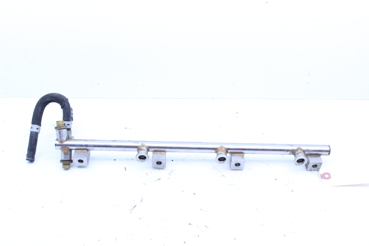 2011 2012 Volkswagen Touareg Fuel Rail 03H133316N