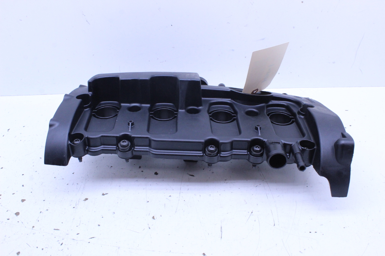 2007 Audi A4 Engine Cylinder Valve Cover 06D103469N
