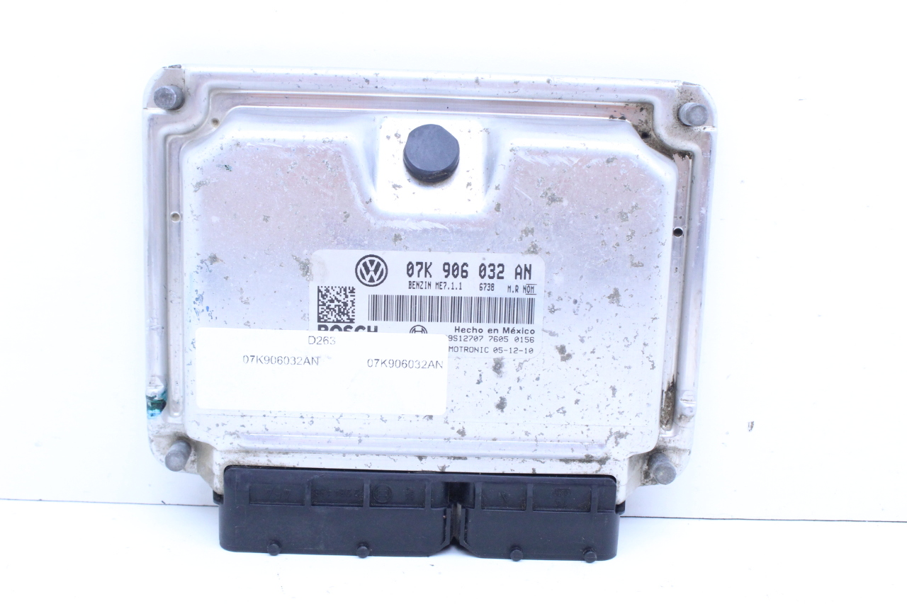 2006 Volkswagen Jetta Engine Computer Module ECU ECM DME 07K906032AN