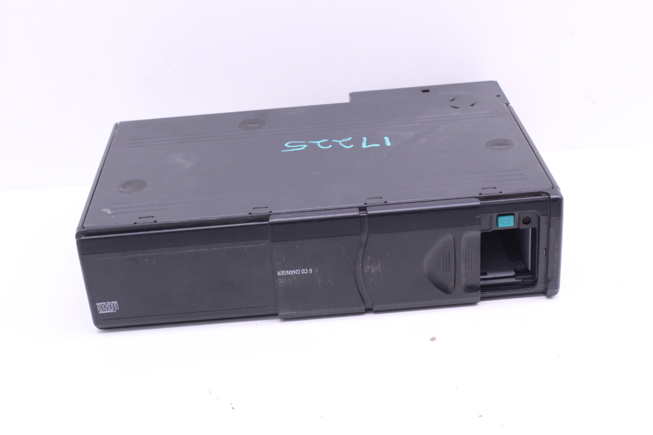 2002 BMW M5 CD Changer 65126913388 OEM