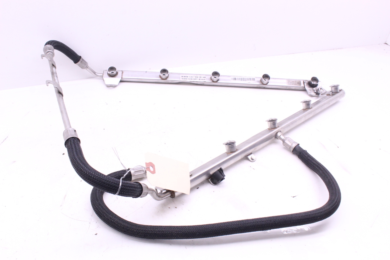 2006-2010 BMW M5 M6 Fuel Injector Rail 7834121 OEM