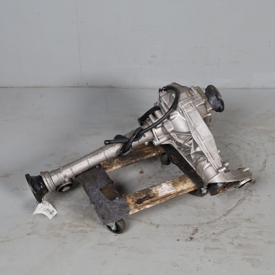 2003-2006 Porsche Cayenne Front Axle Carrier Differential 95534901002 OEM