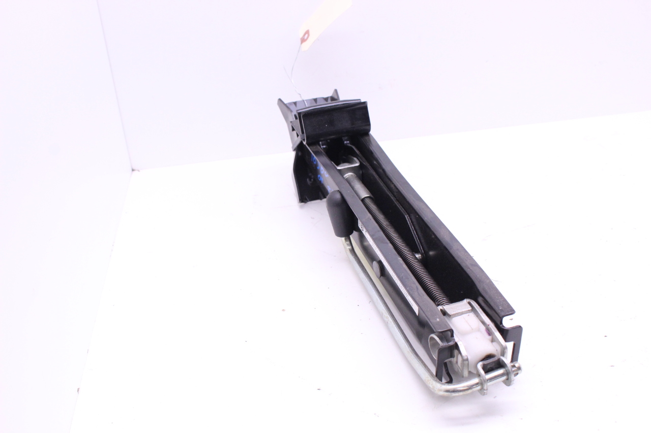 2009 Volkswagen Tiguan SE 4 Spare Tire Jack OEM
