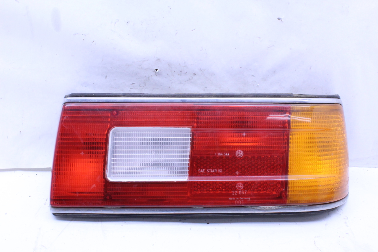 1987 BMW 735i Tail Light Lamp Right 1364544 OEM 18453-63211364544