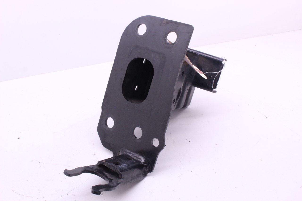 2007-2009 Audi Q7 Front Right Bumper Impact Mount Bracket OEM