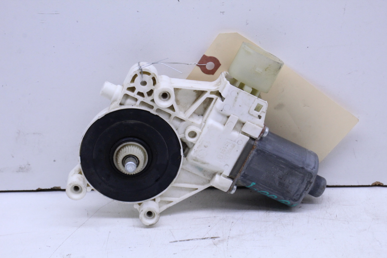 2013 2014 2015 2016 2017 BMW 428i 435i F32 F36 M4 F82 Front Right Power Window Motor OEM 18609-7046032