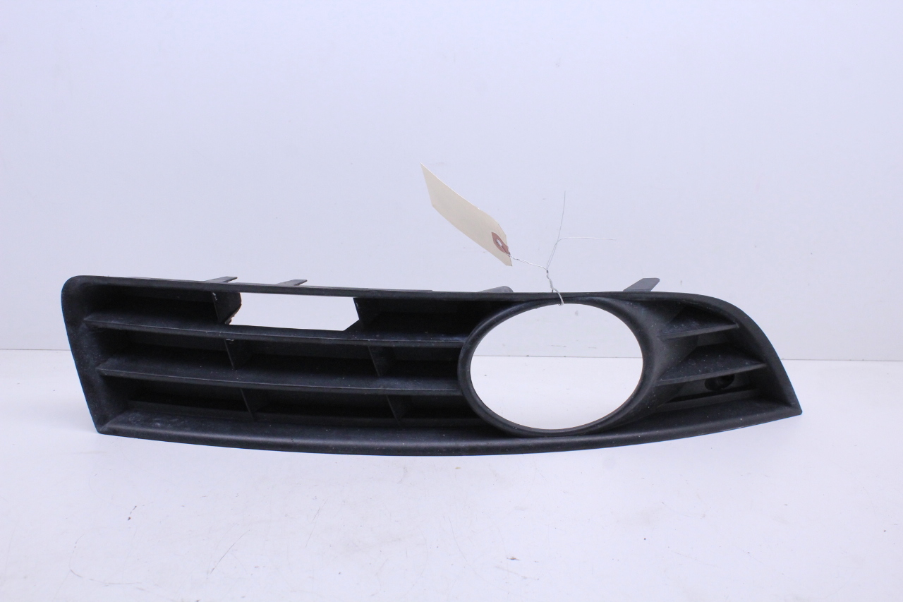 2006-2010 Volkswagen Passat Bumper Grille Right OEM