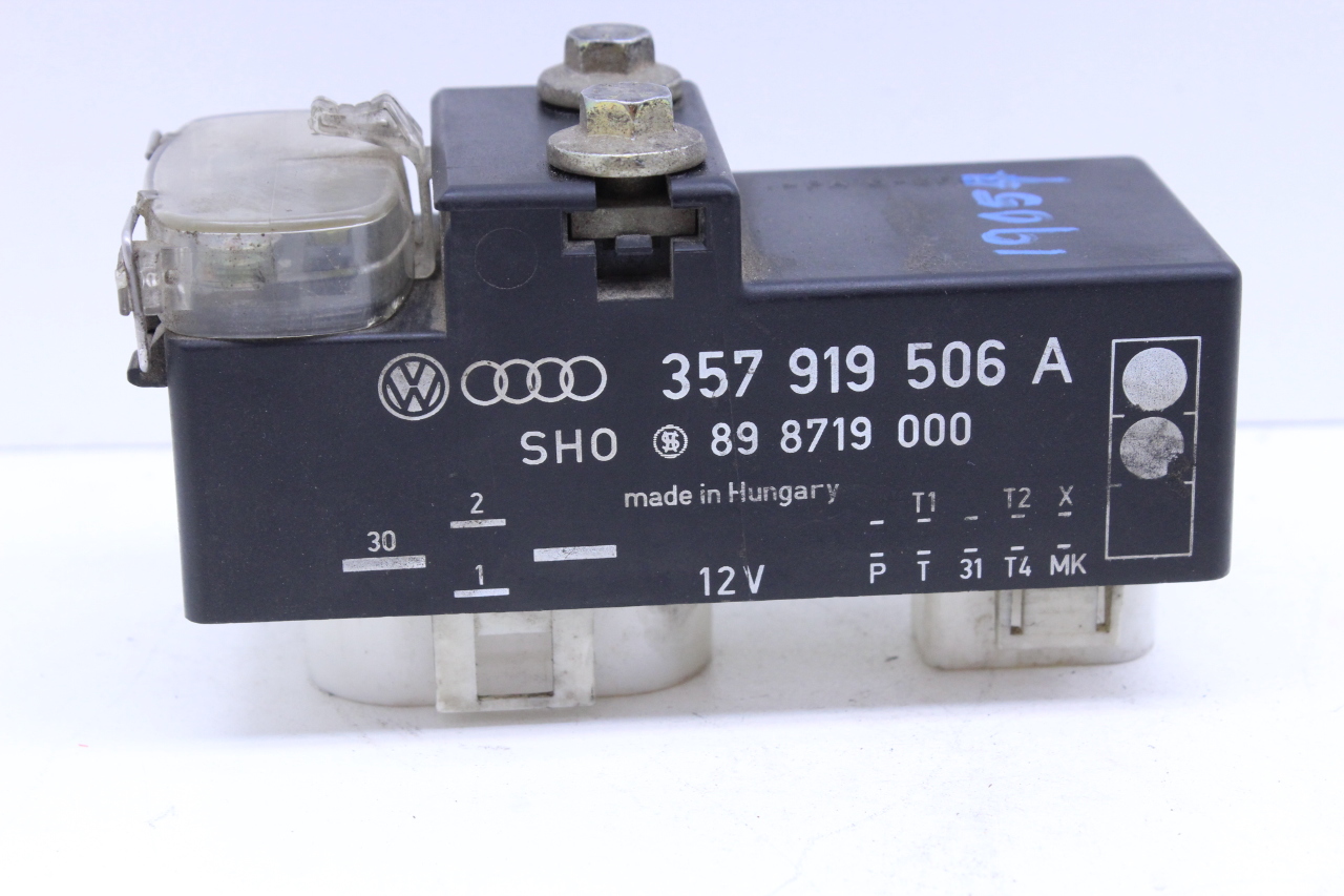 1996 Volkswagen Passat TDI Cooling Fan Regulator 357919506A OEM