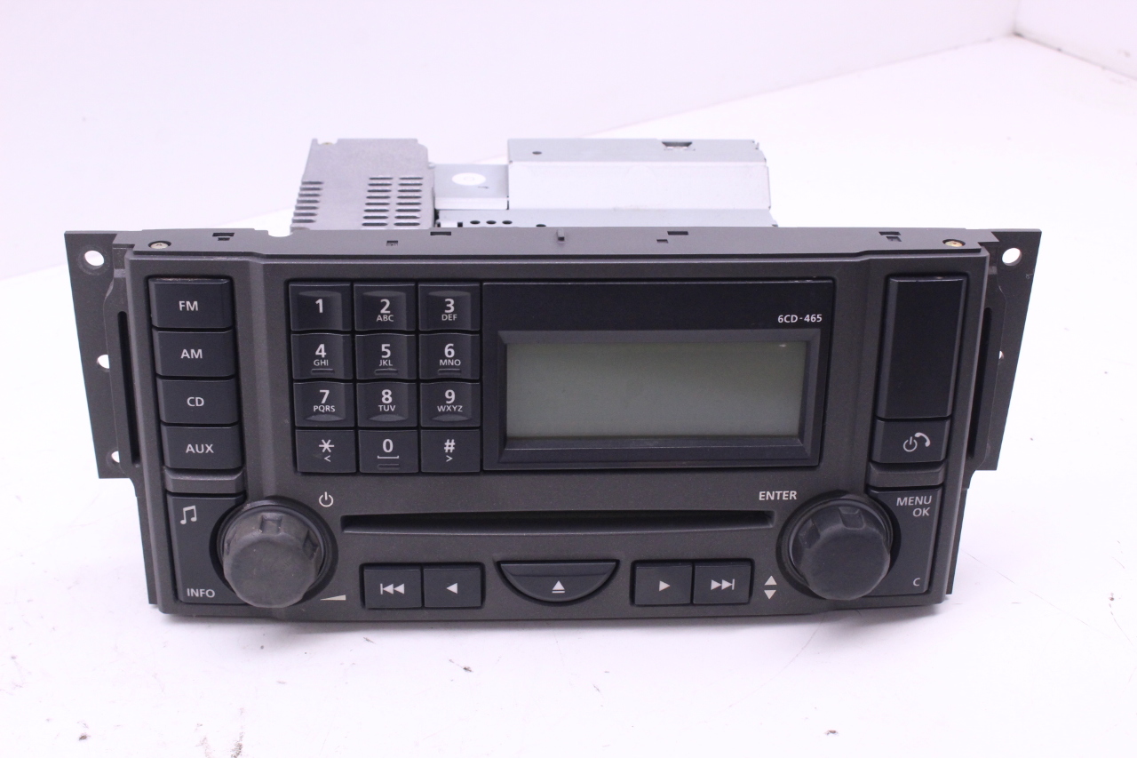 2005-2009 Land Rover LR3 AM FM Stereo Radio CD Player VUX500320 OEM