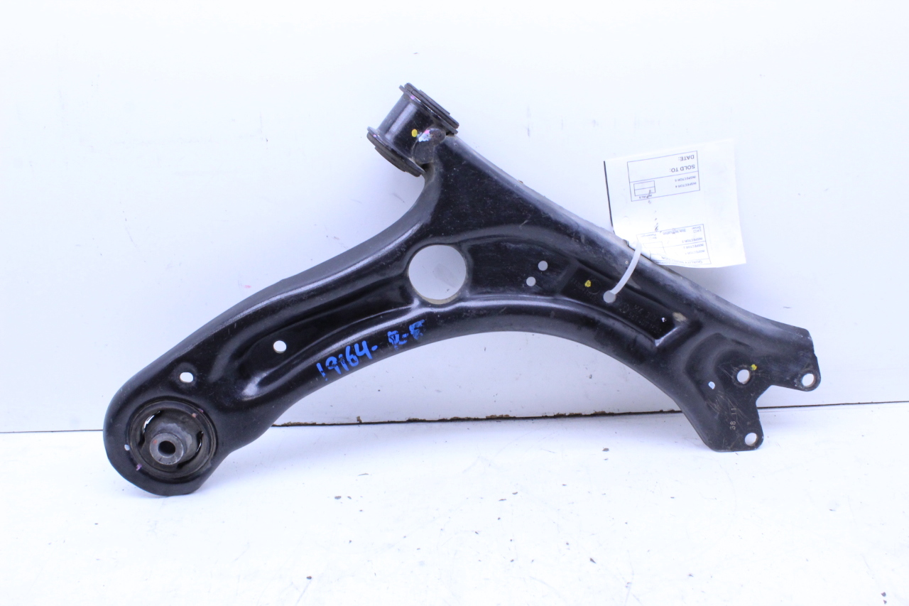 2012-2018 Volkswagen Passat Beetle Right Lower Front Control Arm 561407152A OEM 19164-561407152A