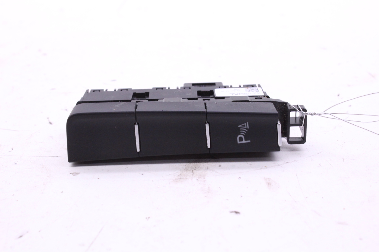 2017 Volkswagen Golf R Parking Assist Switch Panel 5G1927238E OEM