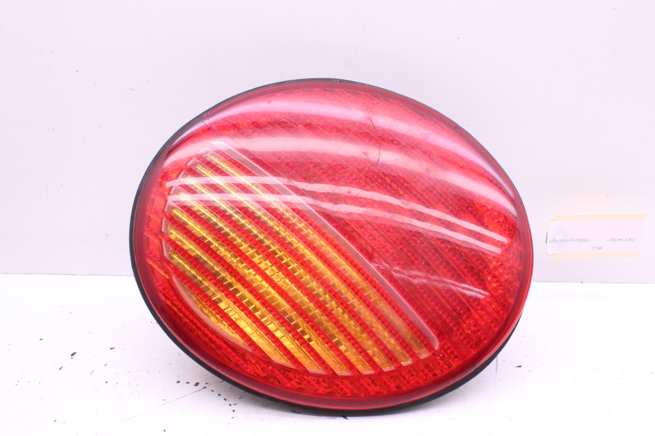 1999 2000 2001 2002 2003 2004 Volkswagen Beetle Tail Light Lamp Right 1C0945172D OEM 19500-right tail light