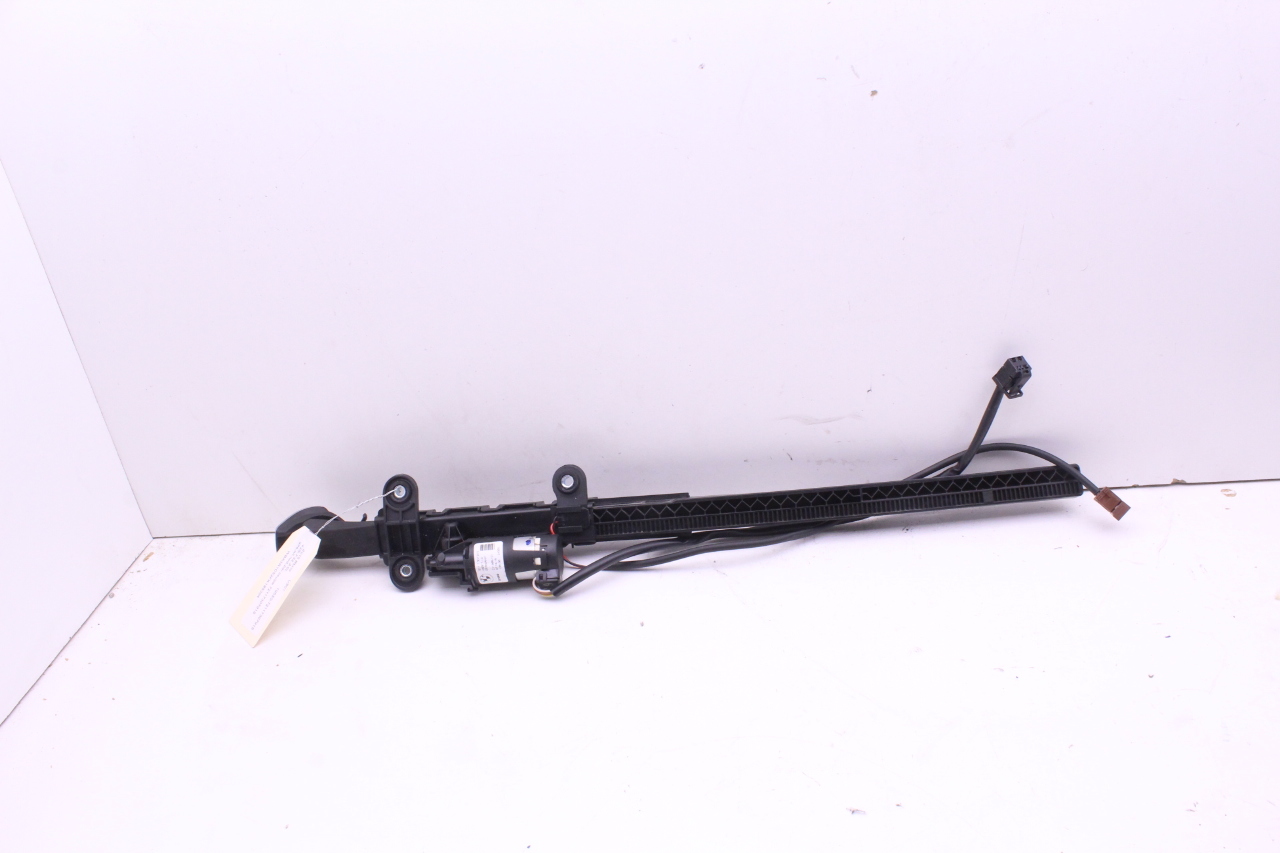 2014-2016 BMW 435i Front Left Driver Seat Belt Handover Assist Motor 72117307915 OEM