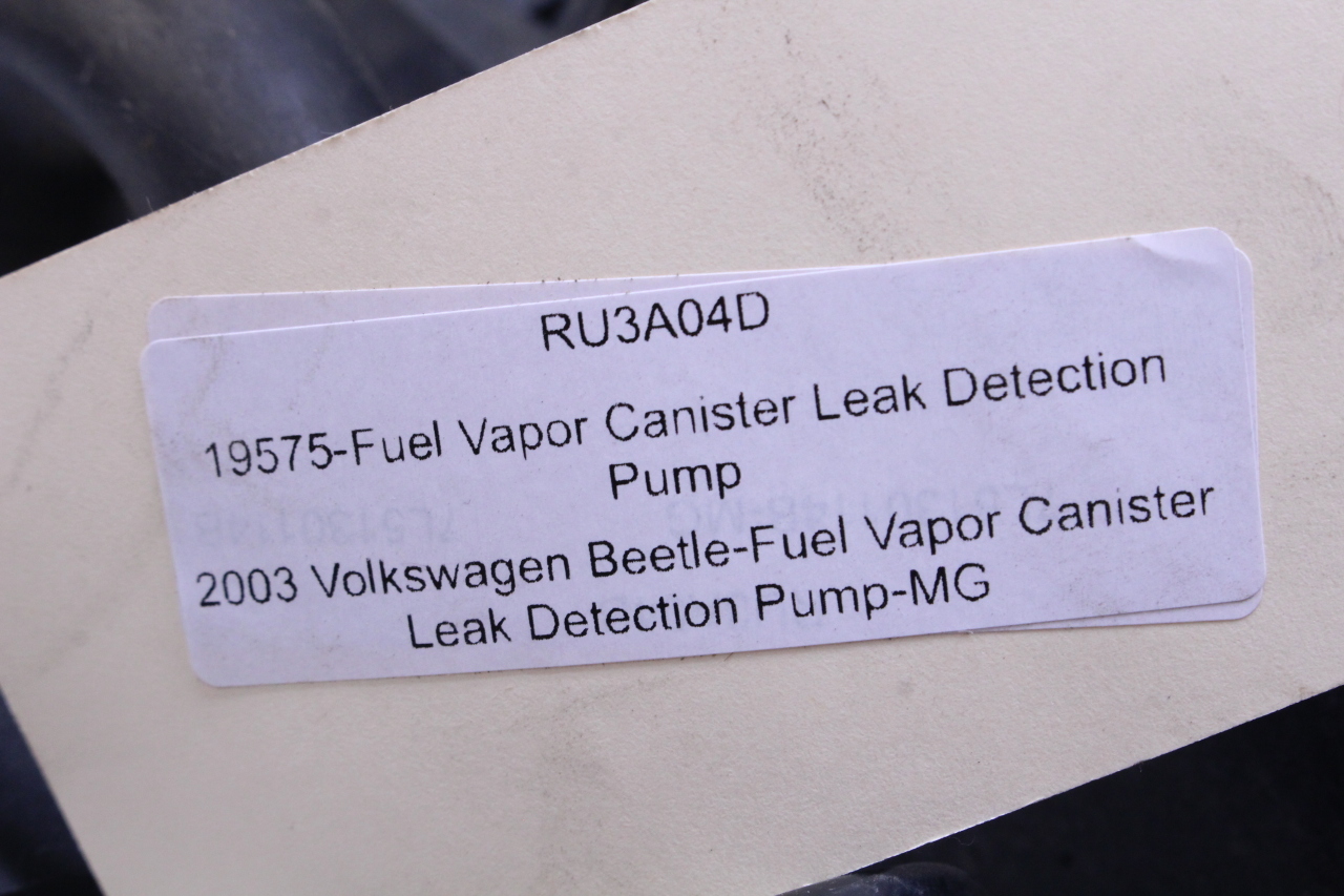 2003 Volkswagen Beetle Fuel Vapor Canister Leak Detection Pump SPECIALIZED GERMAN