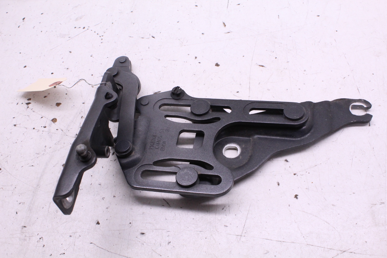 2007-2013 BMW X5 Right Hood Hinge Bracket 7148348
