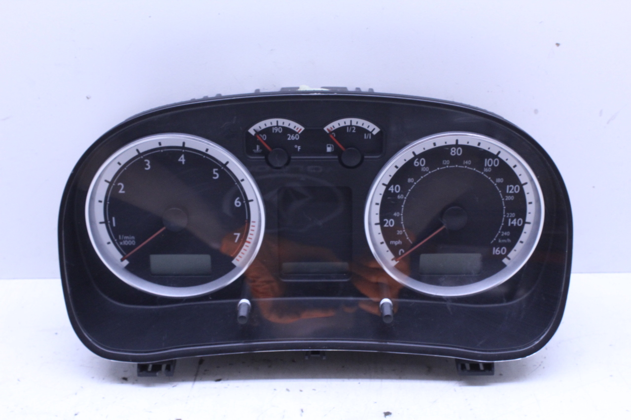 2004-2005 Volkswagen Jetta Speedometer Instrument Cluster OEM 1j5920906k