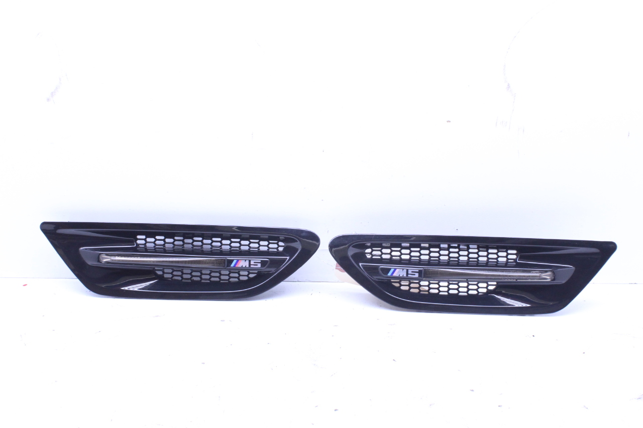 2012-2016 BMW M5 Fender Side Marker Light Lamp Grille Right Left Set 51657266475 OEM