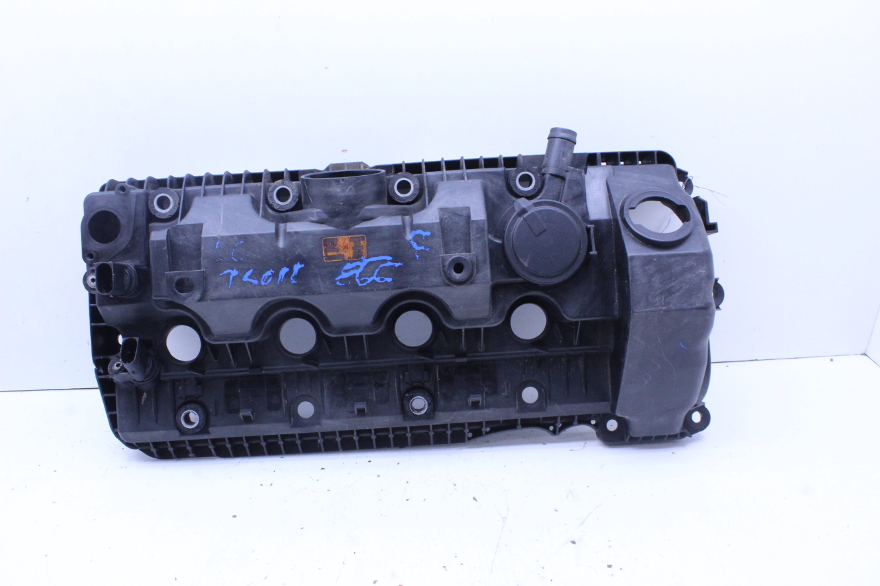 2002 2003 2004 2005 BMW 545i 645i 745i Engine Valve Cover Right 7518074 OEM