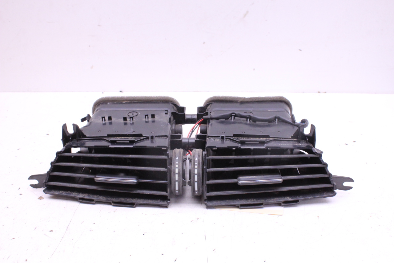 2012-2015 Mercedes Benz C250 Center Dash Board Air Vent a2048306154 OEM