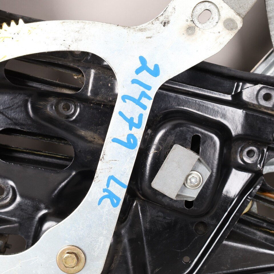 1991-1997 BMW 840ci 850ci E31 Left Quarter Window Regulator OEM 51338123233