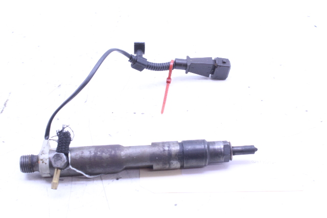1999 2000 2001 2002 Volkswagen Beetle Golf Jetta TDI Diesel Fuel Injector 028130202H