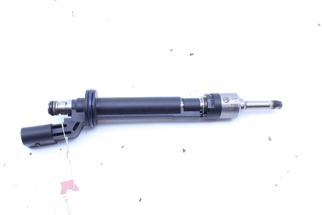 Audi Q7 Volkswagen CC Passat Touareg 3.6 Upper Fuel Injector 03H906036A