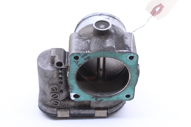 2000-2005 Audi A4 Volkswagen Passat 1.8 Throttle Body 06B133062B