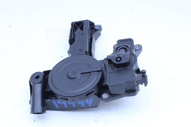 Audi A3 A4 A5 Q5 TT Engine Oil Separator 06H103495E