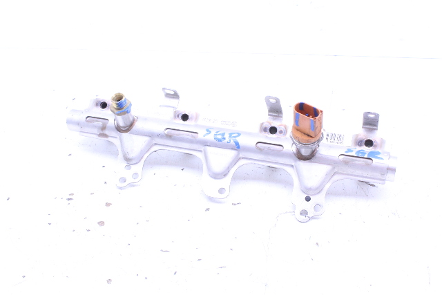 2009-2012 Audi A4 2.0 Fuel Rail 06J133317AB