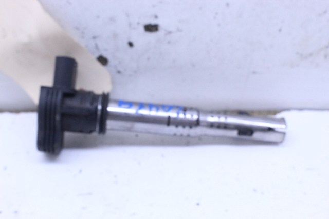 Volkswagen Jetta EOS Beetle Audi A4 A3 TT Ignition Coil 07K905715D