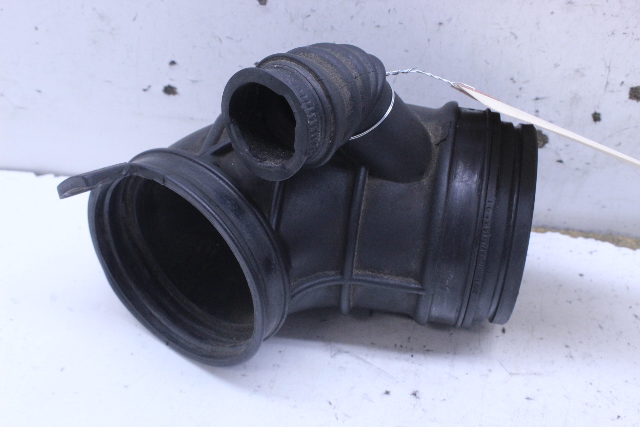 2001-2005 BMW 325i 330i M54 M56 Throttle Body Elbow - 13541438759 OEM