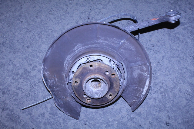 2000-2003 BMW M5 Left Rear Spindle Knuckle Hub 33322229349 OEM