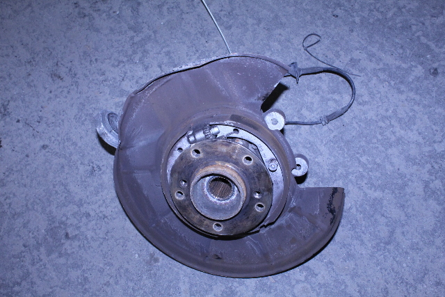 2000 2001 2002 2003 BMW M5 Right Rear Spindle Knuckle hub E39 OEM