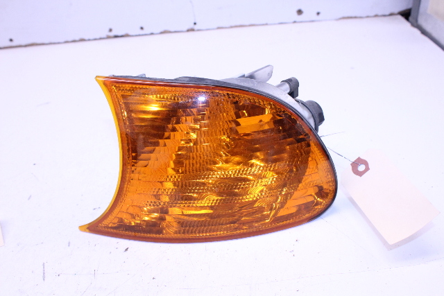 2001 Bmw 330ci Convertible 2-Door 3.0 Front Left Turn Signal Light Lamp OEM