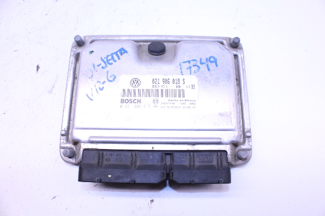 2001 Volkswagen Jetta GLX VR6 Sedan Gas Engine Computer Module 021906018S