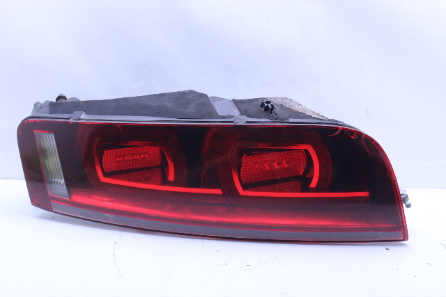 2008-2013 Audi R8 Right Tail Light 420945095G Burnt Damaged For Parts OEM