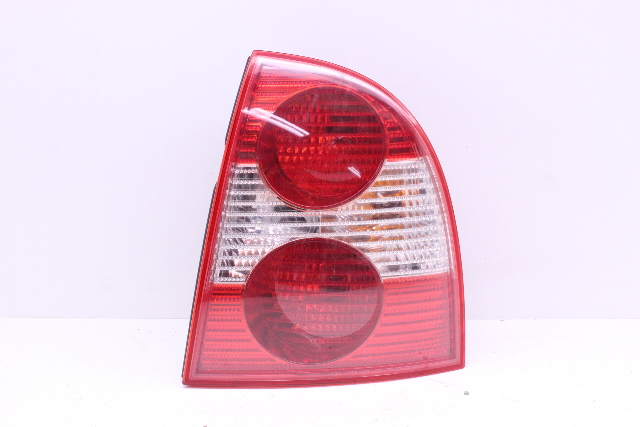 2001-2005 Volkswagen Passat Sedan Right Tail Light Lamp 3B5945096AC OEM