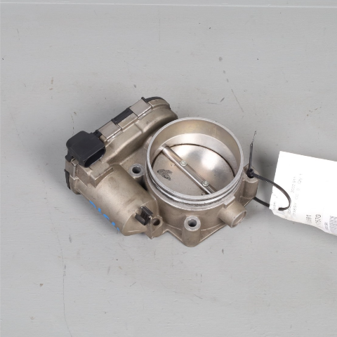 2000-2006 Porsche 911 996 997 Throttle Body 3.4 / 3.6 OEM 99660511501