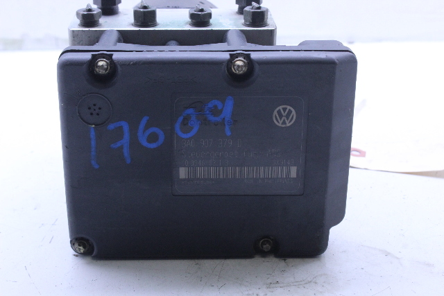 2000 Volkswagen Cabrio Convertible ABS Anti Lock Brake Pump 3A0907379D OEM