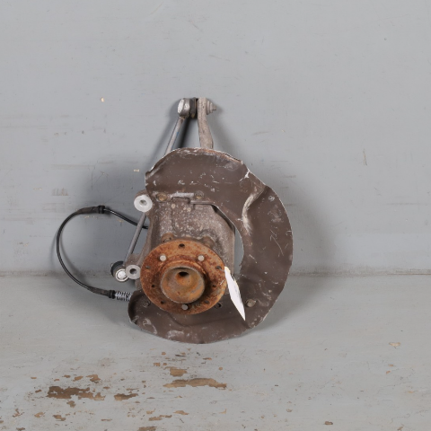 2006-2010 BMW M6 Right Passenger Front Spindle Knuckle Hub OEM 31212282890