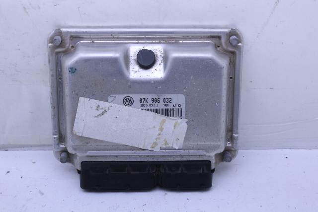 2006 Volkswagen Beetle 2.5 Engine Computer Module ECU ECM DME